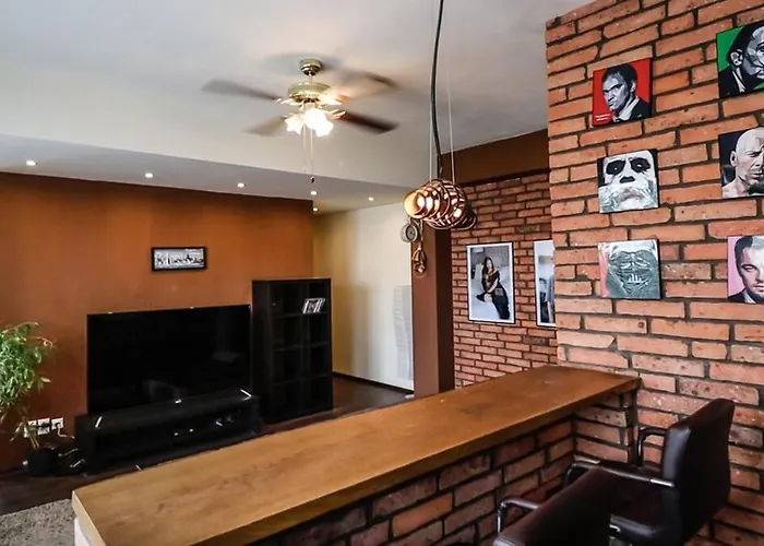 Cosy In Centre ترنافا